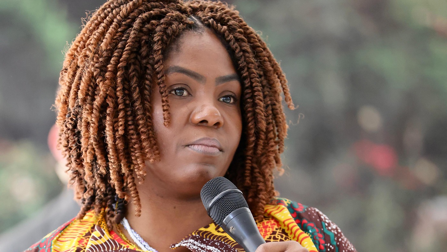 Vicepresidenta rechaza acusaciones sobre presuntos vínculos con grupos criminales y exige pruebas 1