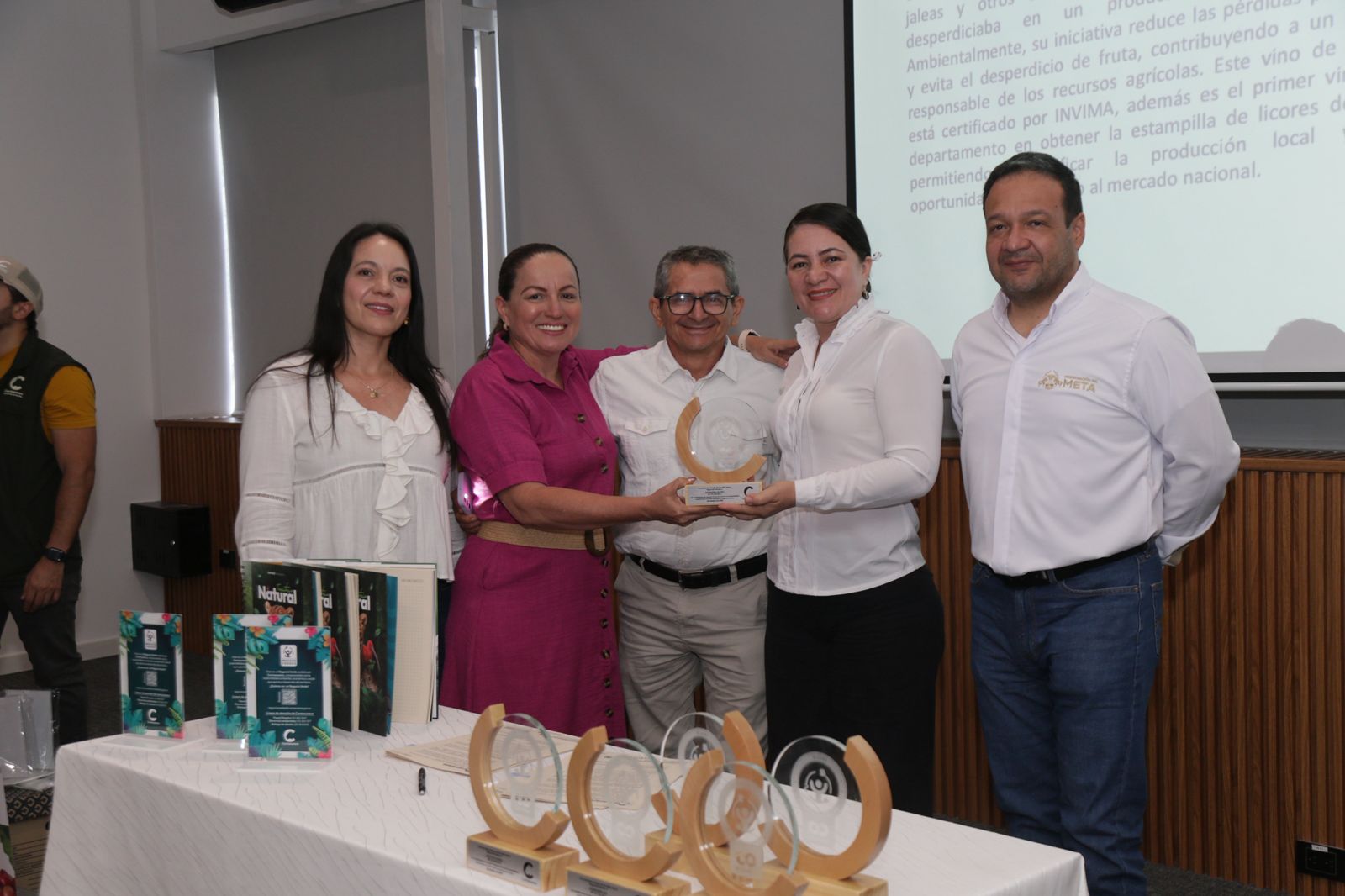 Cormacarena premia a organizaciones por buenas prácticas ambientales en el Meta 2 Cormacarena premia a organizaciones por buenas prácticas ambientales en el Meta 2