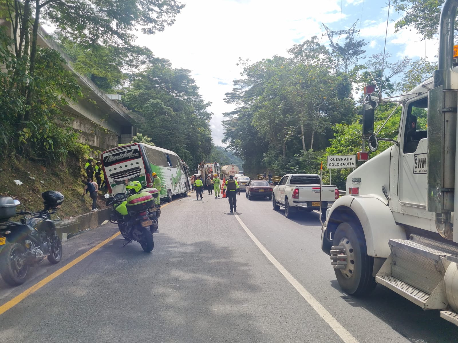 Accidente en la vía al Llano dejó una persona fallecida 33
