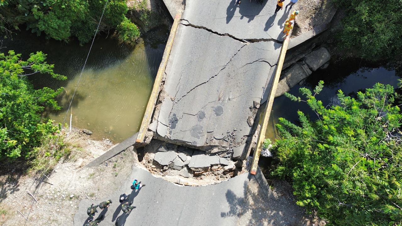 Habilitados corredores alternos tras colapso de puente en la región del Ariari 41