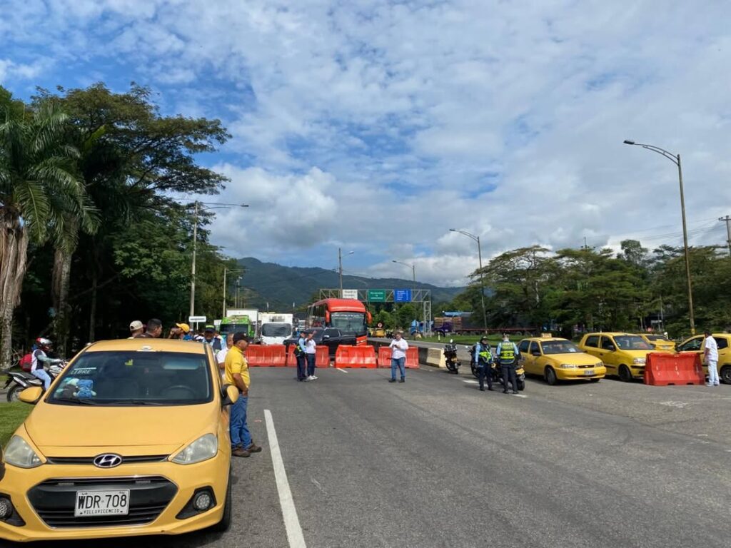 El alto costo de los bloqueos en la Vía al Llano 3 El alto costo de los bloqueos en la Vía al Llano 3