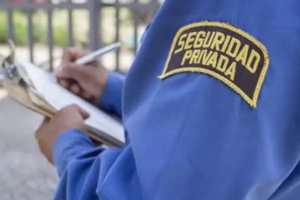 Cambió el salario de vigilantes en 2026: Pagos por hora, día y mes con auxilio de transporte 2