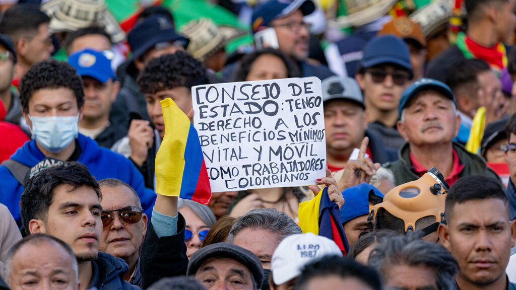 Gobierno sostiene el incremento del 23.7% del salario mínimo vital 2 Gobierno sostiene el incremento del 23.7% del salario mínimo vital 2