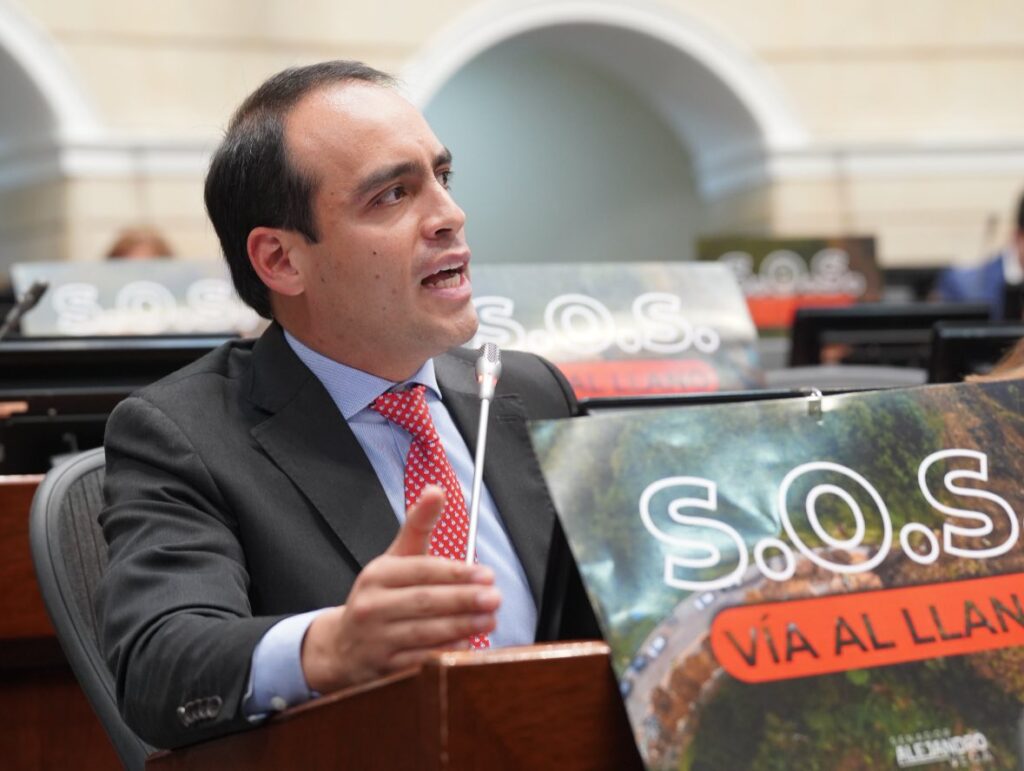 Con propuestas en seguridad y desarrollo, Alejandro Vega busca seguir en el Senado 4