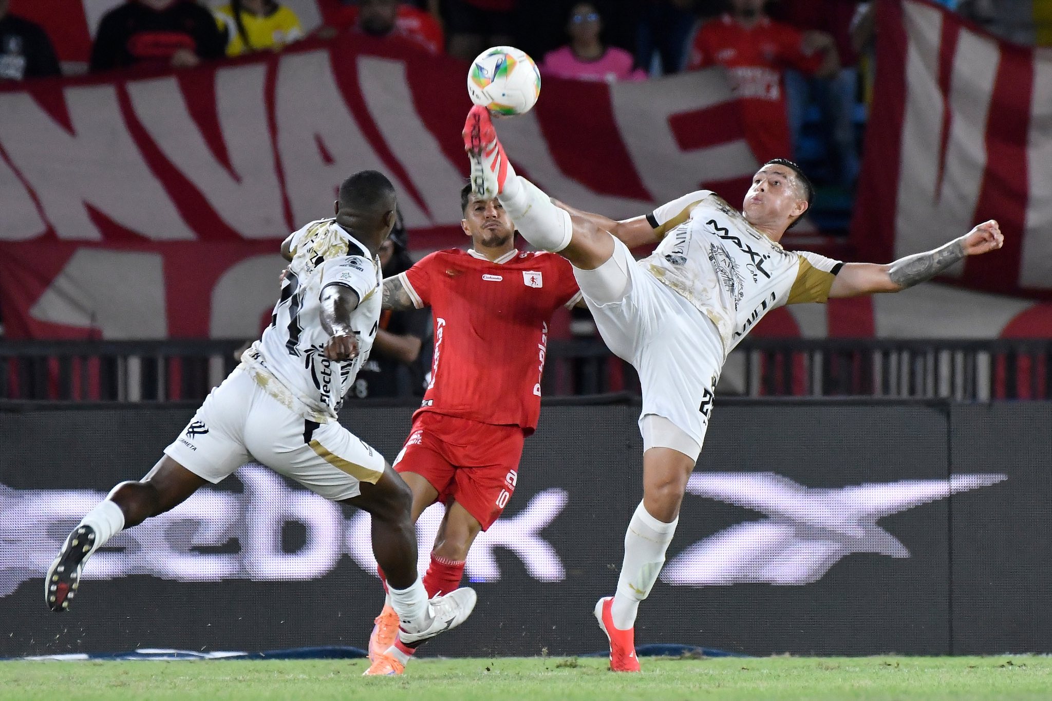 Llaneros resistió en Cali y sumó un punto ante América en el Pascual Guerrero 1