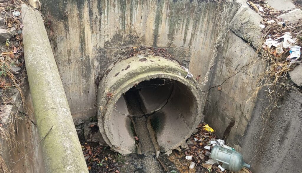 Coviandina alerta riesgo crítico en vía Bogotá – Villavicencio por deslizamiento y aguas negras 2