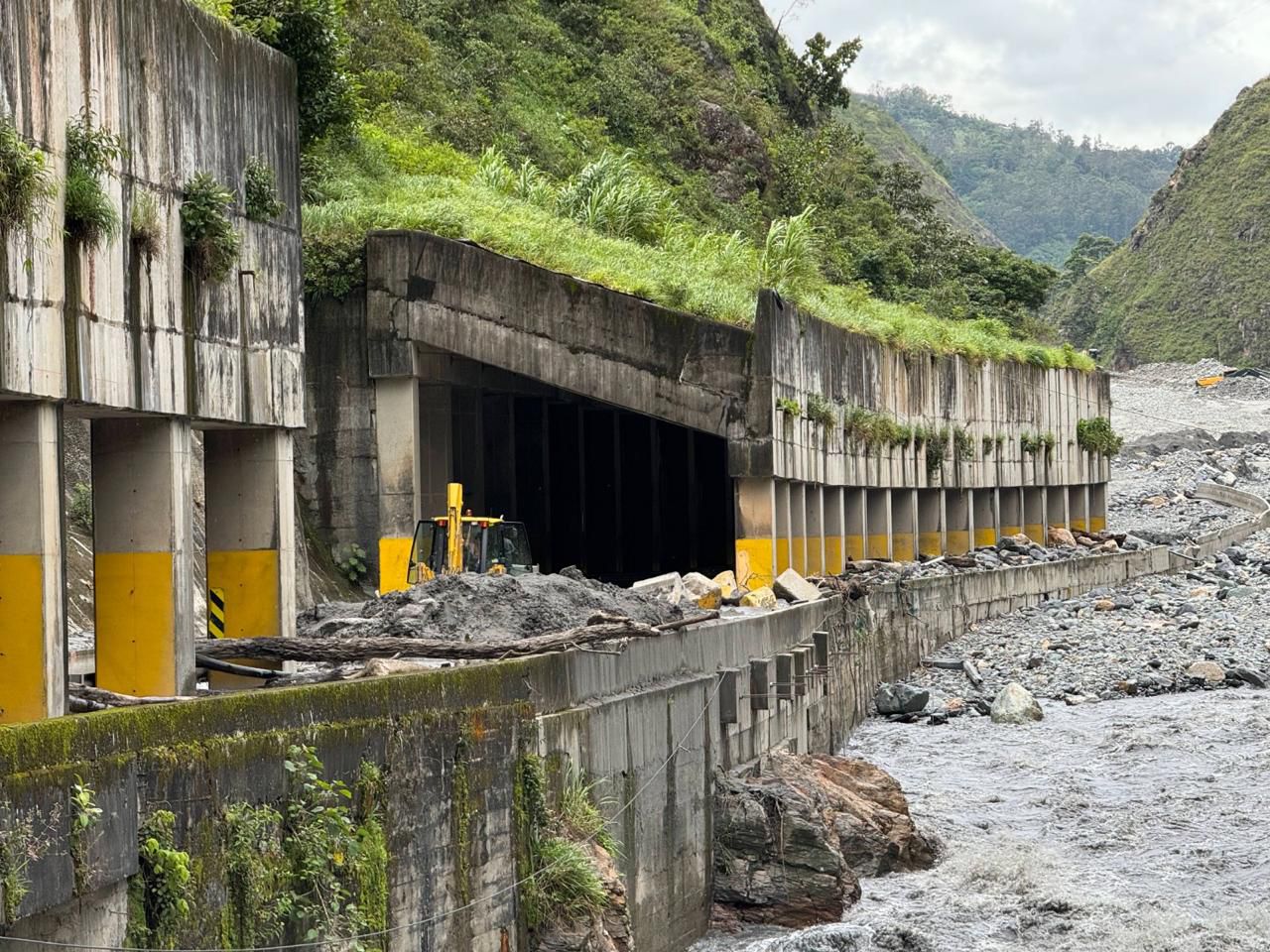 Vía al Llano: solo un túnel salvaría el km 46