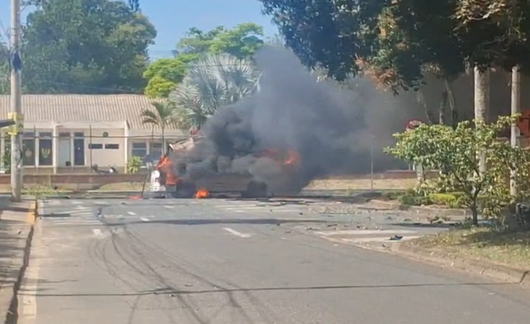 Nuevo atentado en Cali: explosivos impactan inmediaciones del Cantón Pichincha 1