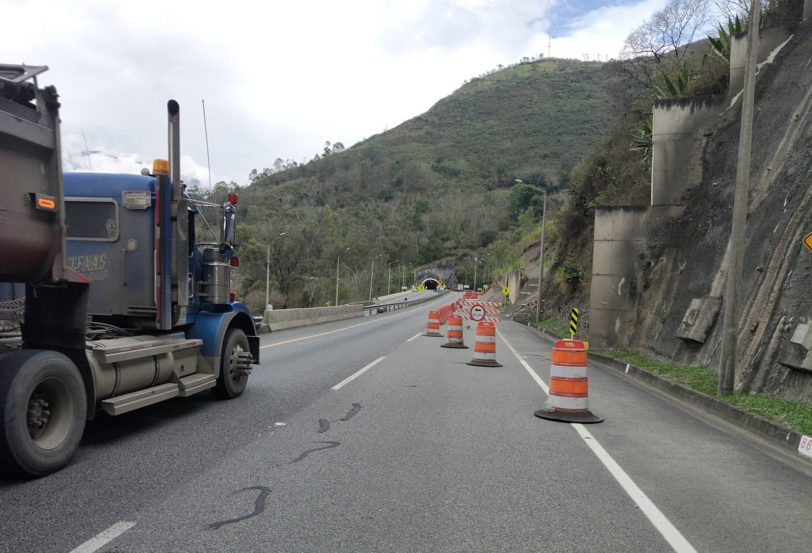 Trabajos de mantenimiento en la vía al Llano continúan hasta este viernes 24 de abril 1