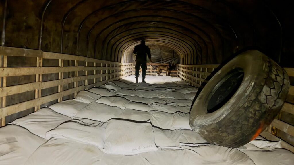 Golpe al narcotráfico en el Meta: incautan cerca de 2,7 toneladas de marihuana ocultas en tractomula 3