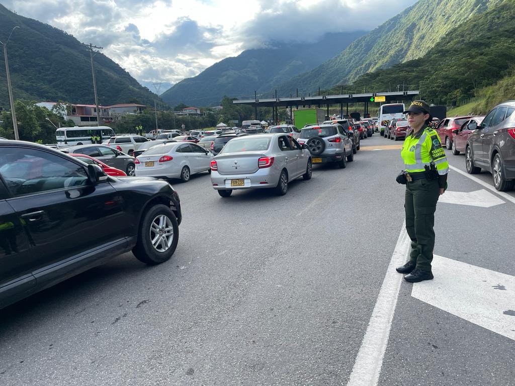 Coviandina responsabiliza al Invías por congestión en la vía Bogotá–Villavicencio 1
