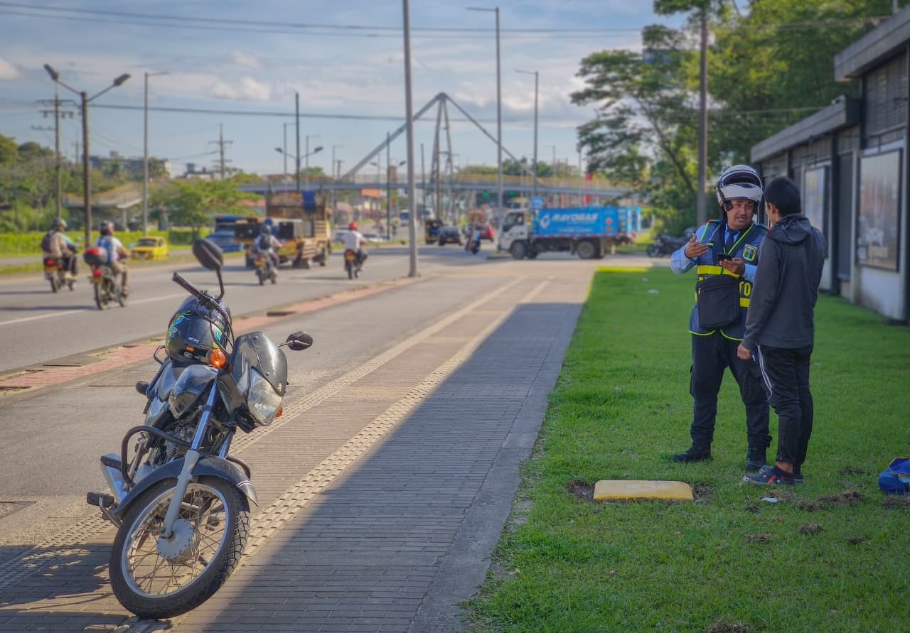 No paran las multas por invadir andenes en Villavicencio: van casi 700 este año 2