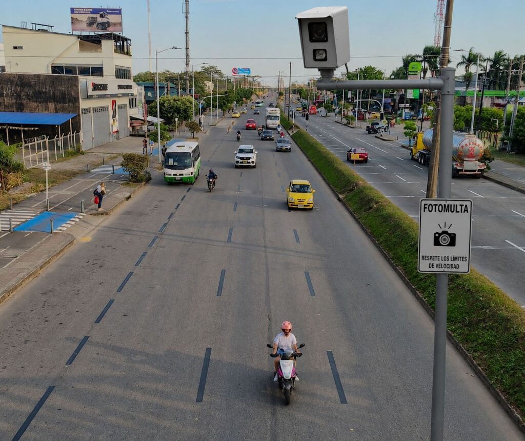 Villavicencio aparece en investigación por fotomultas pese a suspensión del sistema desde 2020