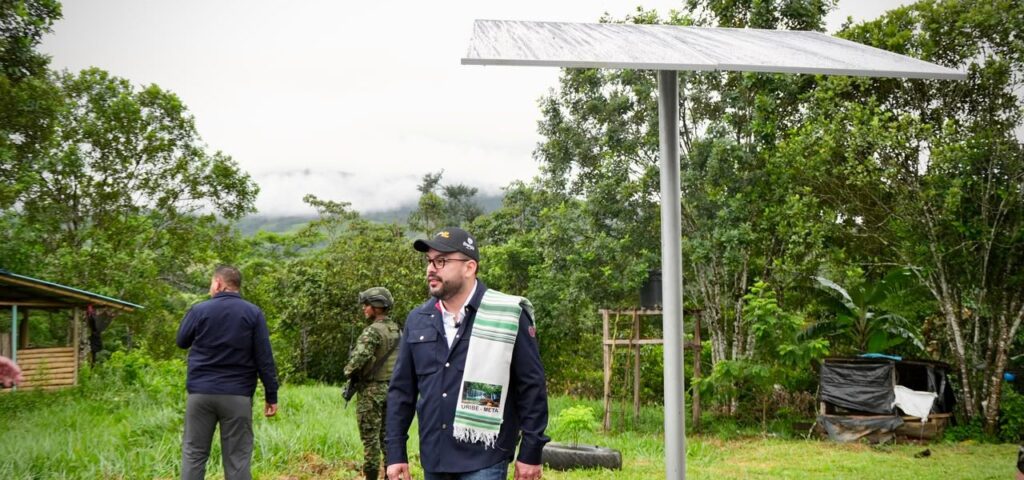 Uribe (Meta) recibe energía solar fotovoltaica