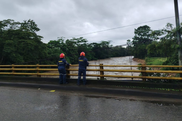 Aumenta el caudal de los ríos Ocoa y Guatiquía; Bomberos mantiene monitoreo permanente 1