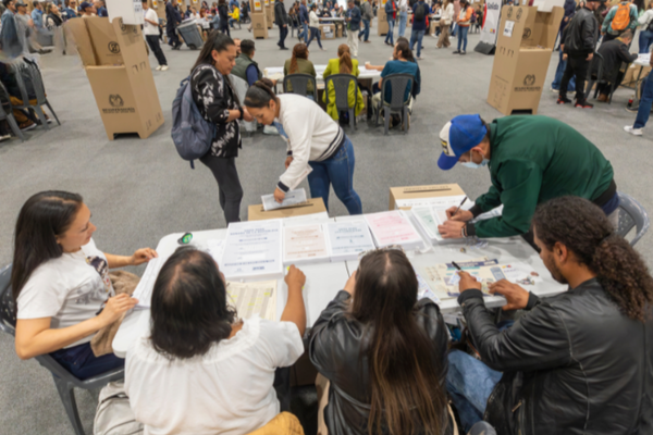 Colombianos en el exterior podrán votar desde este 15 de junio para la segunda vuelta presidencial 1