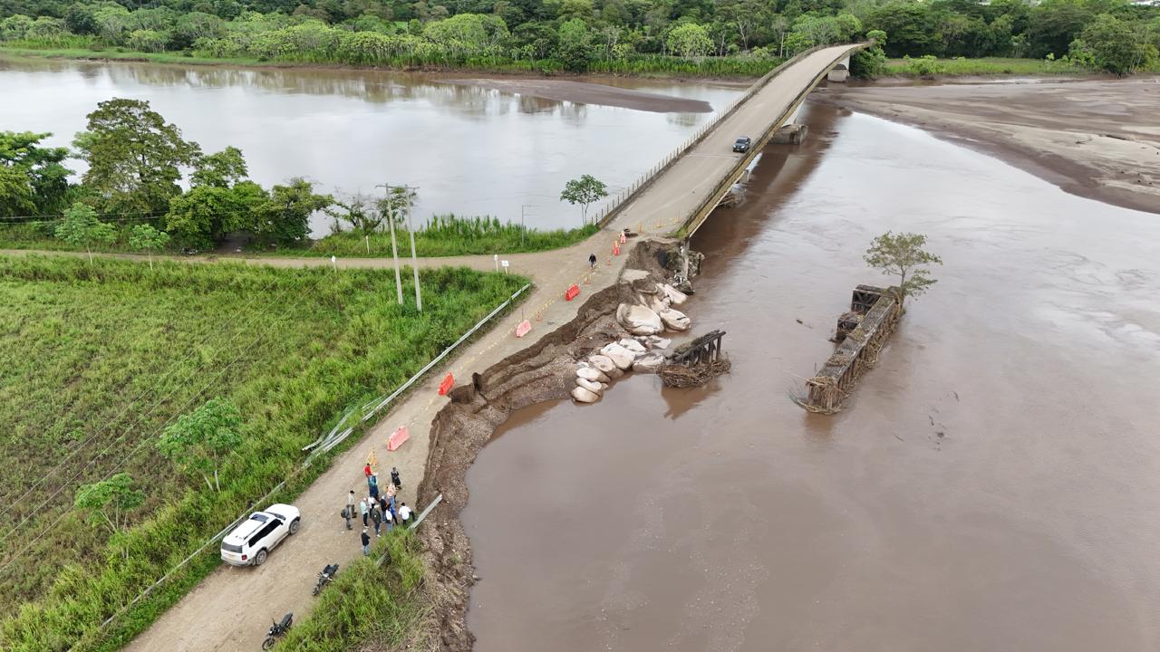 Emergencia vial en el puente Humea: inicia recuperación del corredor Puerto López–Cabuyaro