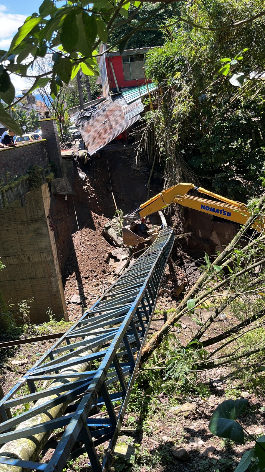 Puente sobre Caño Buque no presenta riesgo de colapso, informó Alcaldía