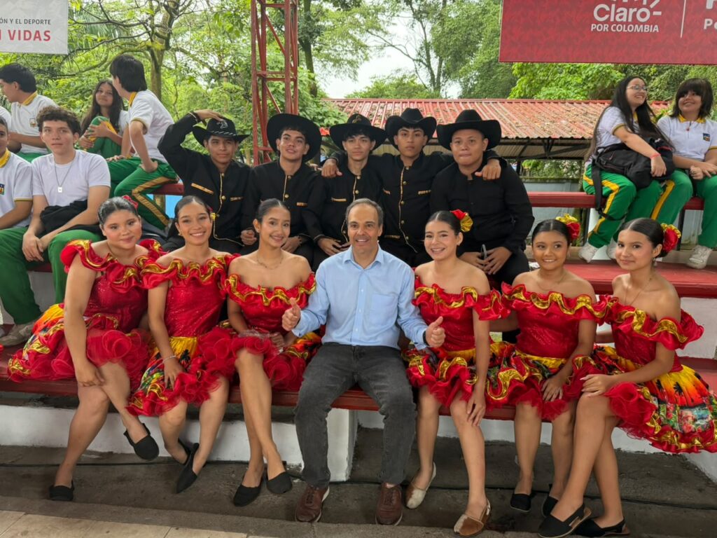 Desde Villavicencio arrancó la Copa Claro por Colombia, que llegará a todo el país 2 Desde Villavicencio arrancó la Copa Claro por Colombia, que llegará a todo el país 2