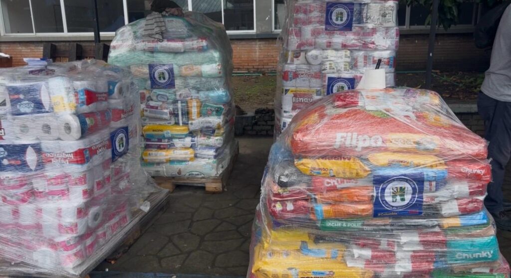 Alcaldía y Gobernación del Meta enviaron más de 86 toneladas de ayudas a damnificados del terremoto 2 Alcaldía y Gobernación del Meta enviaron más de 86 toneladas de ayudas a damnificados del terremoto 2