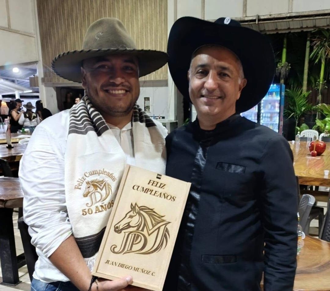 Polémica por fiesta de Juan Diego Muñoz, llamado a juicio por corrupción en UNGRD 2 Polémica por fiesta de Juan Diego Muñoz, llamado a juicio por corrupción en UNGRD 2