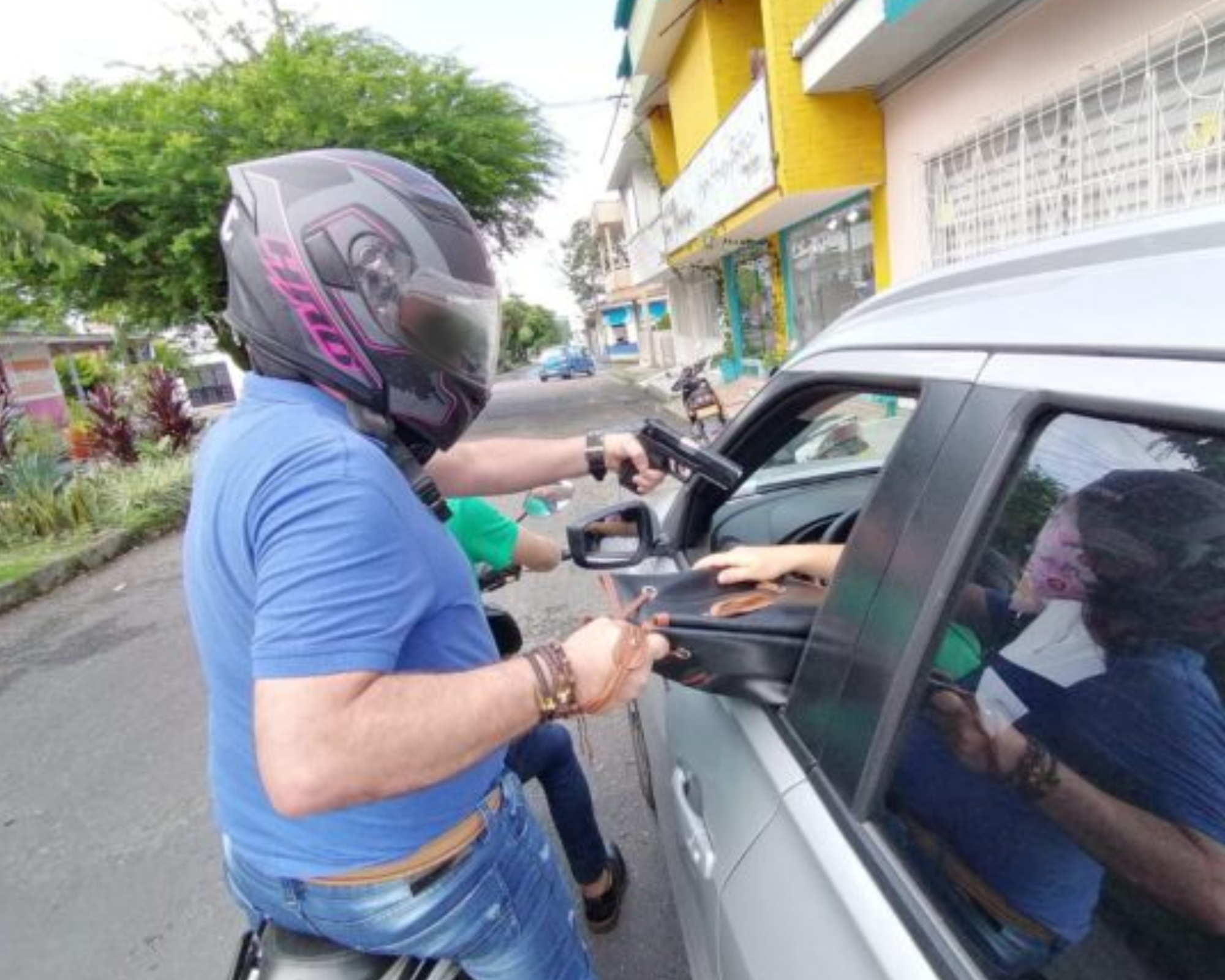 ¿Debería volver la restricción al parrillero hombre en Villavicencio para combatir los hurtos?