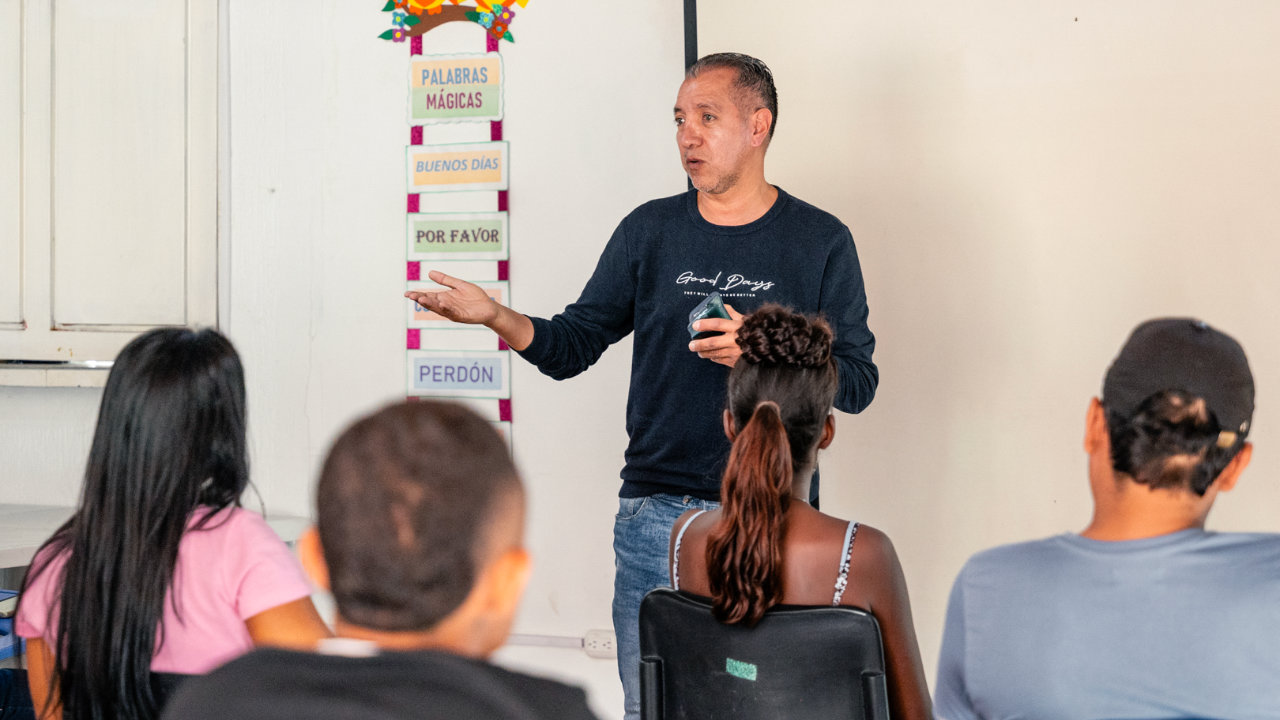 Así acompañan a las personas que deciden abandonar los grupos armados ilegales 1