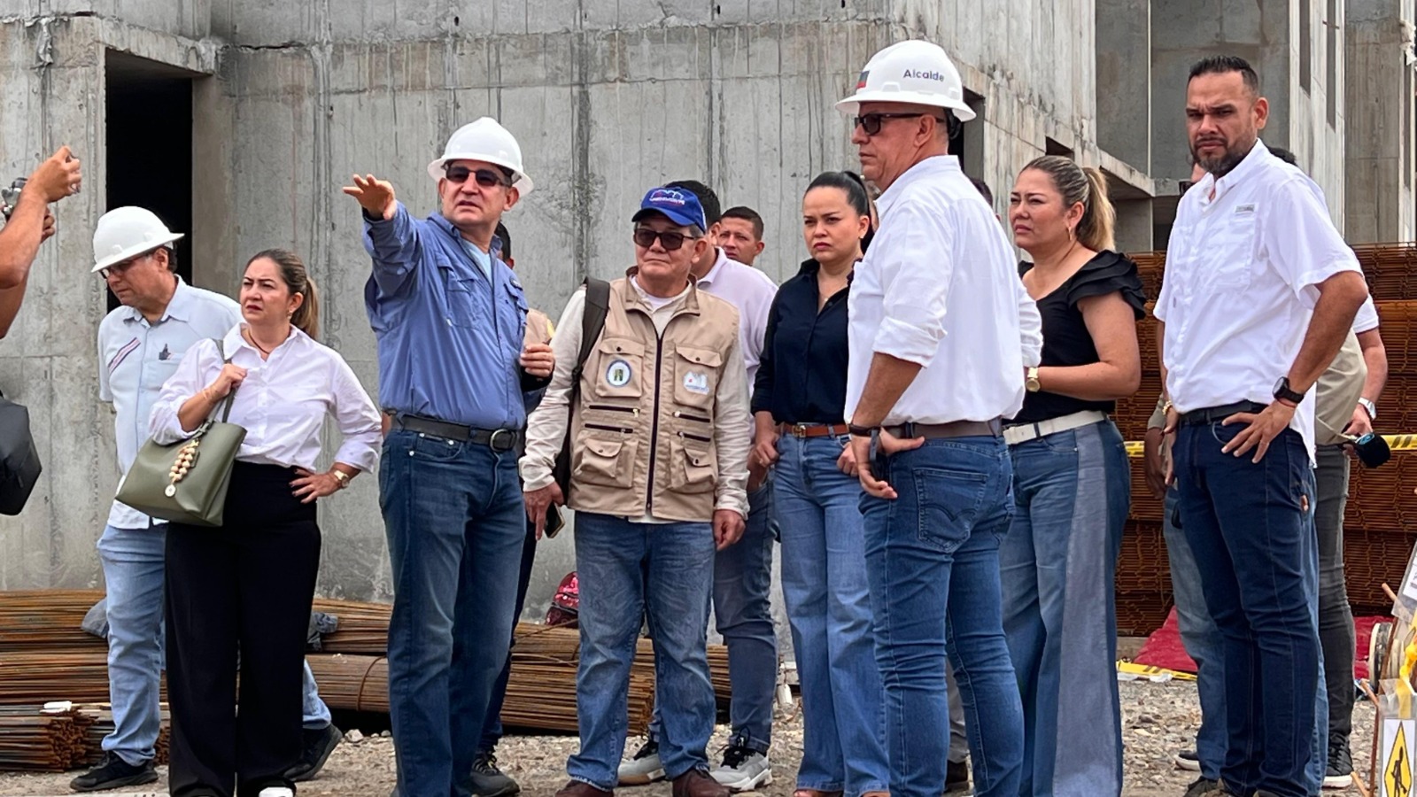 Aprueban $7.200 millones para vivienda en La Madrid y mejoramientos en Villavicencio 1