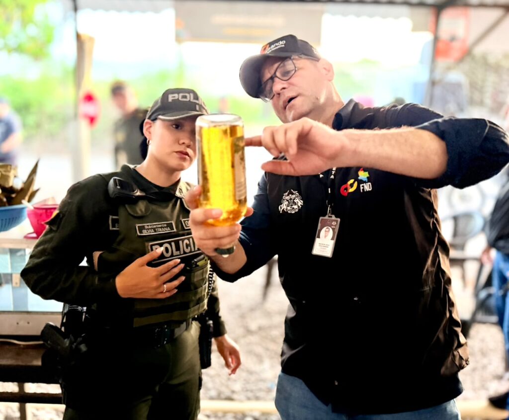 Más de 12.000 cigarrillos y 262 botellas ilegales fueron incautados en el Meta durante septiembre 2 Más de 12.000 cigarrillos y 262 botellas ilegales fueron incautados en el Meta durante septiembre 2