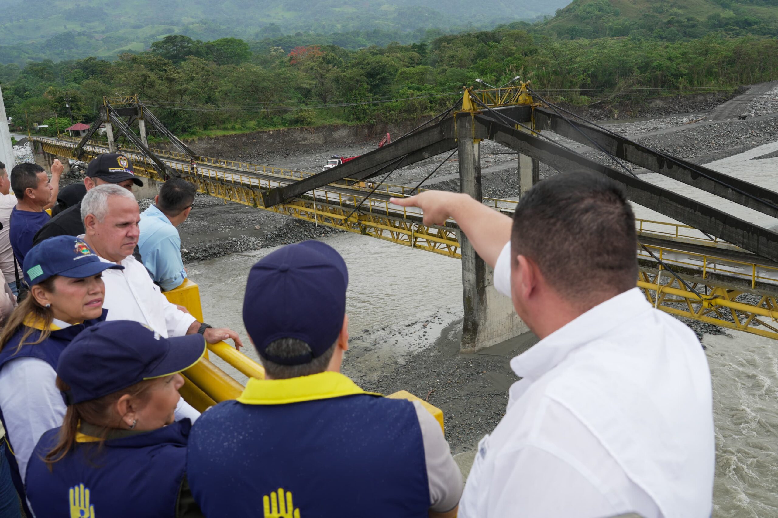 UNGRD inspeccionó puntos críticos del río Ariari y evaluará nuevas intervenciones en el Meta