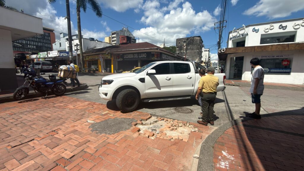 ¿Qué daña los adoquines del Centro?
